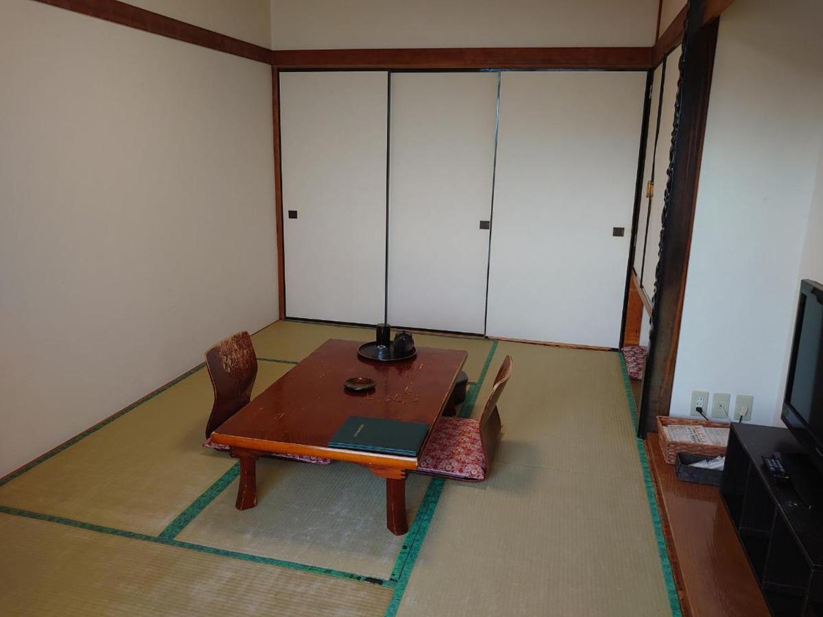 Shiraoi Hotel Izumi מראה חיצוני תמונה