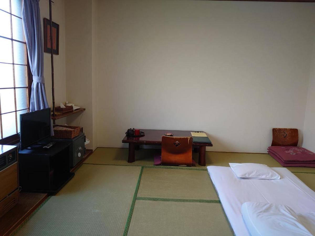 Shiraoi Hotel Izumi מראה חיצוני תמונה